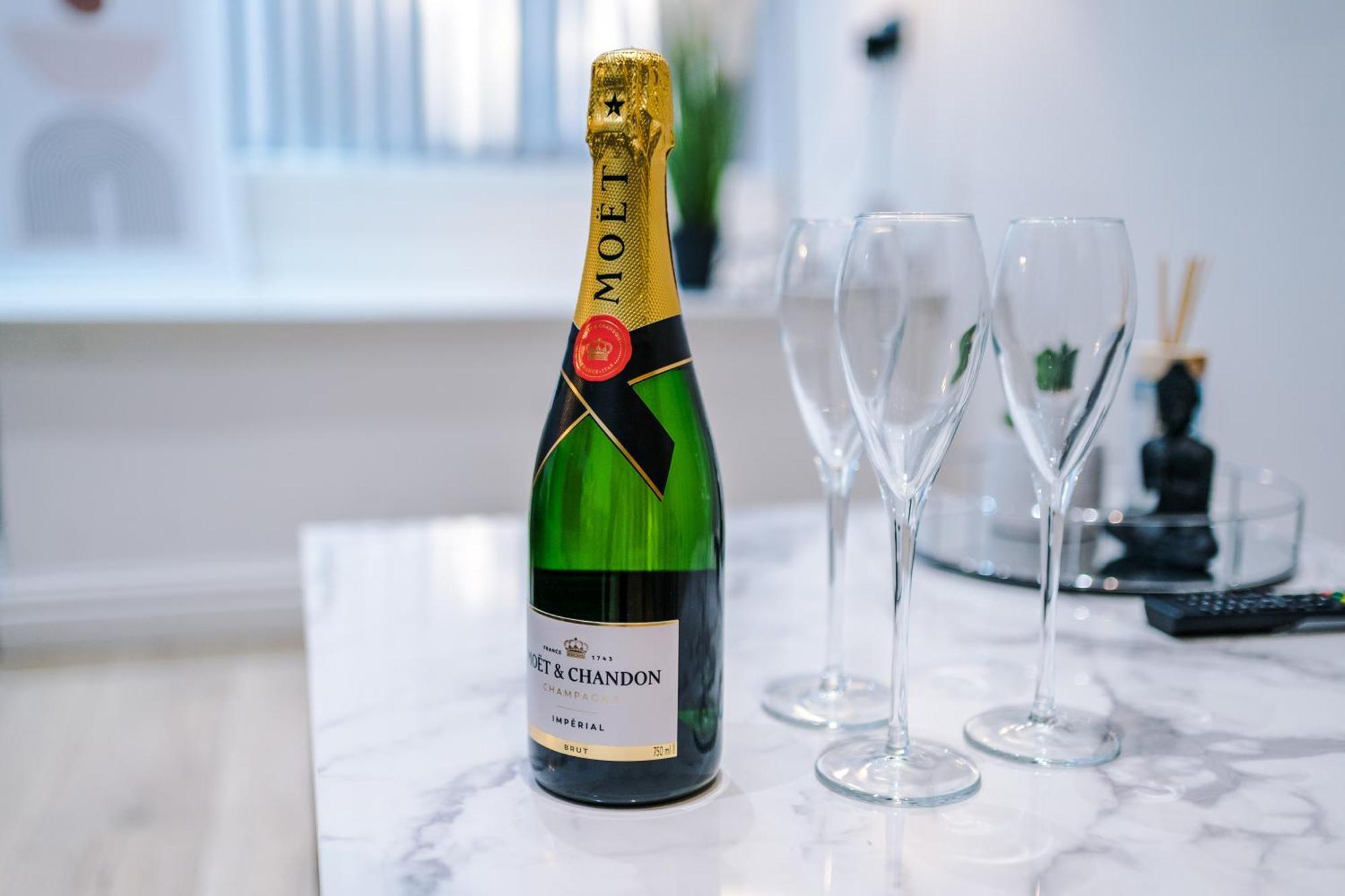 Modern 2-Bedroom Apt In The Heart Of City Centre Liverpool Bagian luar foto
