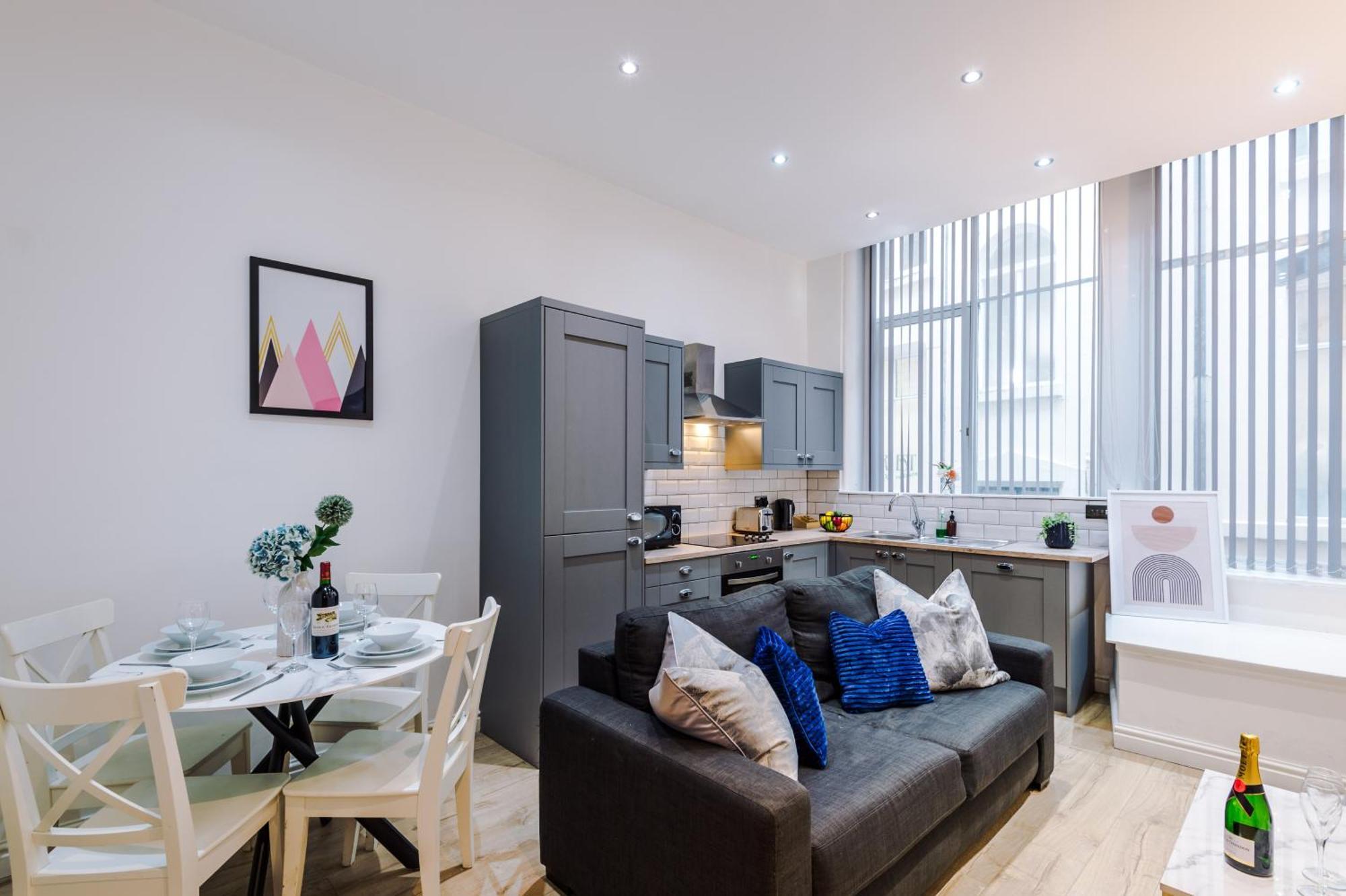 Modern 2-Bedroom Apt In The Heart Of City Centre Liverpool Bagian luar foto